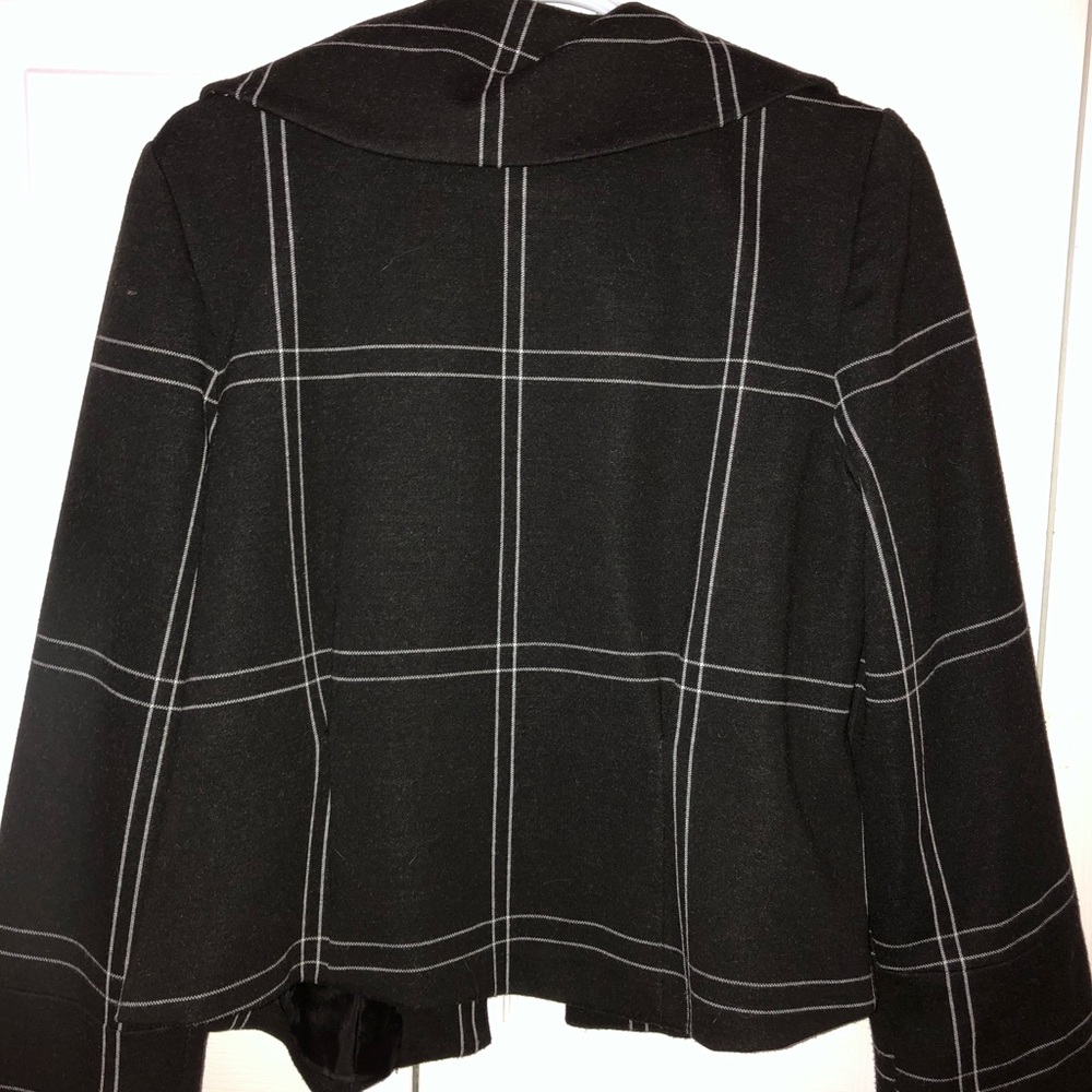 Patterned Jacket - Picture 2 of 3
